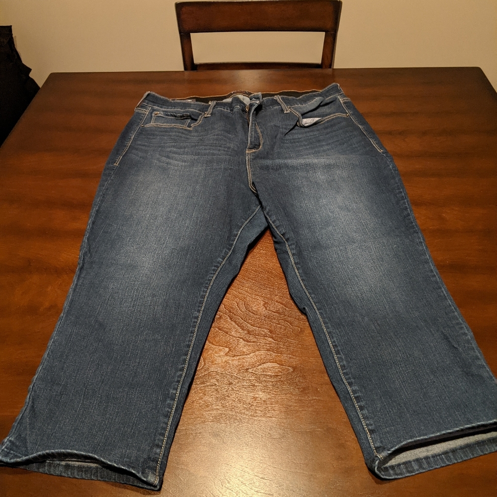 Torrid Sky High Skinny Crops
